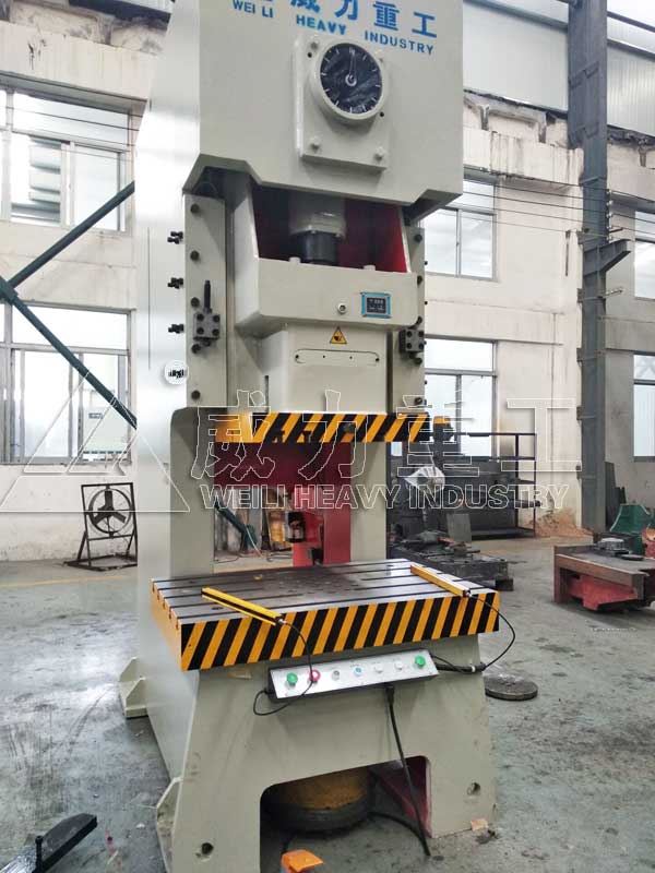 100噸氣動沖床壓力機(jī)